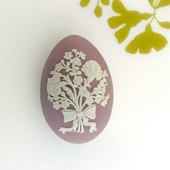 Wedgwood Jasperware Egg in NEW Condition RARE 1980s - Picture 2 of 16